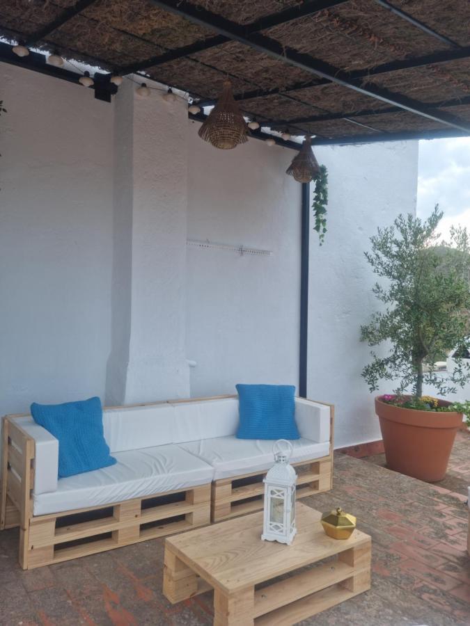 Amb Encant I Estil Mediterrani En Zona Tranquilla De Llanca I Amb Terrassa Екстер'єр фото